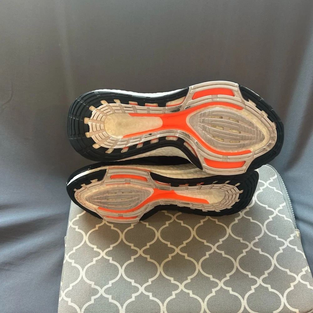 Adidas Ultra Boost 22
“Stella McCartney” - Picture 11 of 11